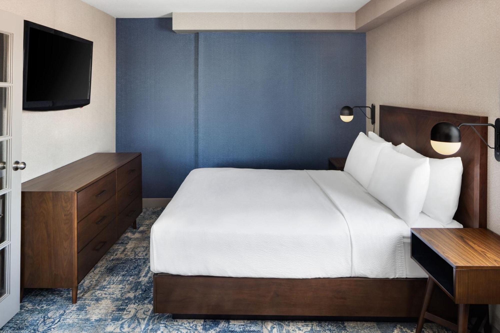 Four Points By Sheraton Edmonton South Buitenkant foto