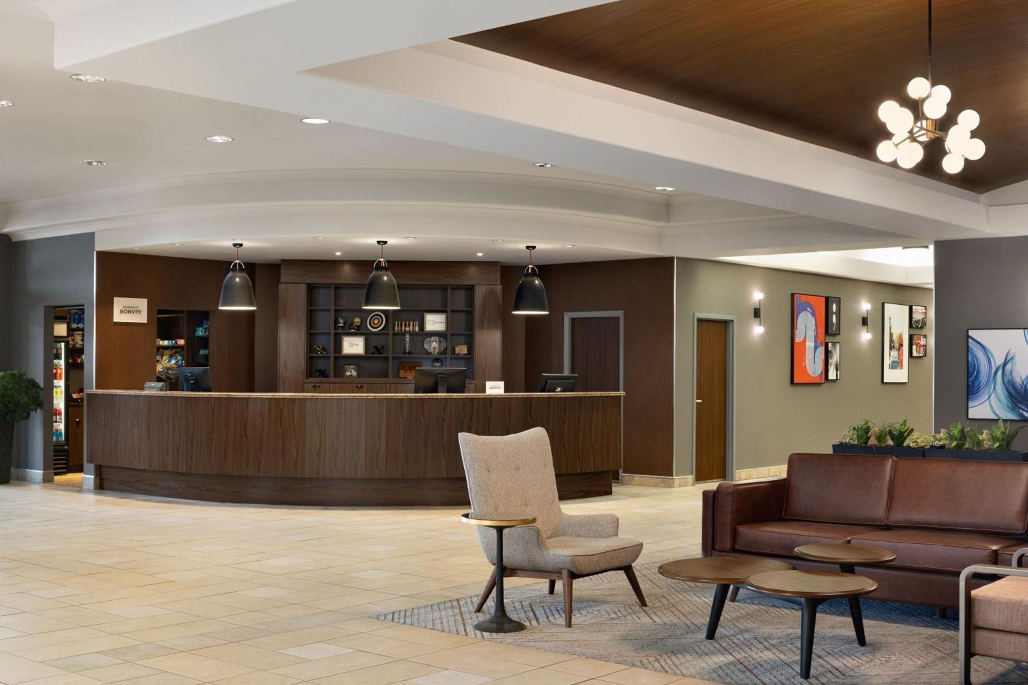 Four Points By Sheraton Edmonton South Buitenkant foto