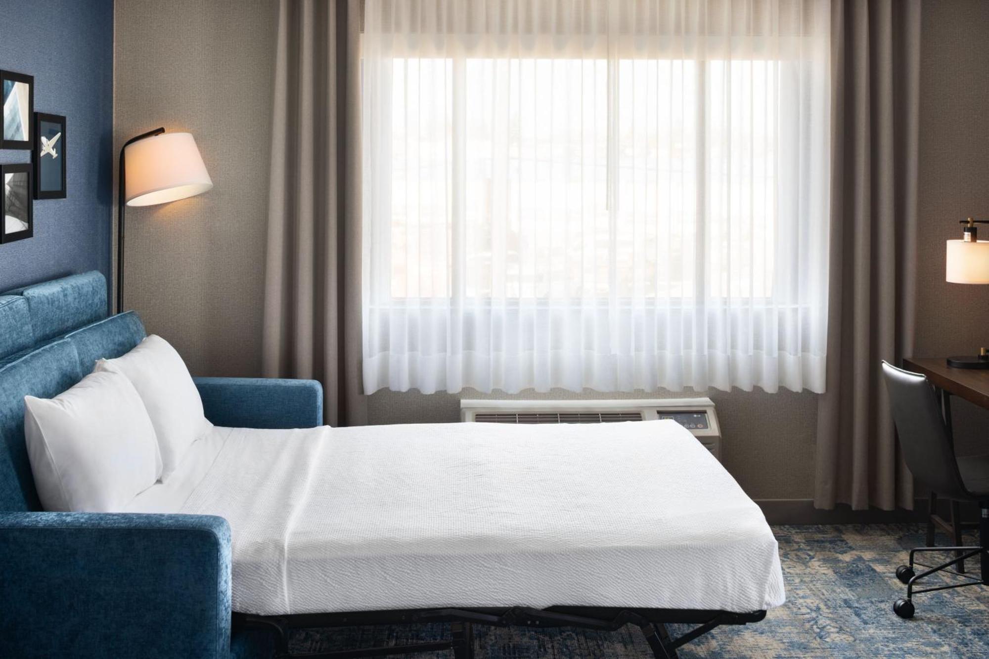 Four Points By Sheraton Edmonton South Buitenkant foto
