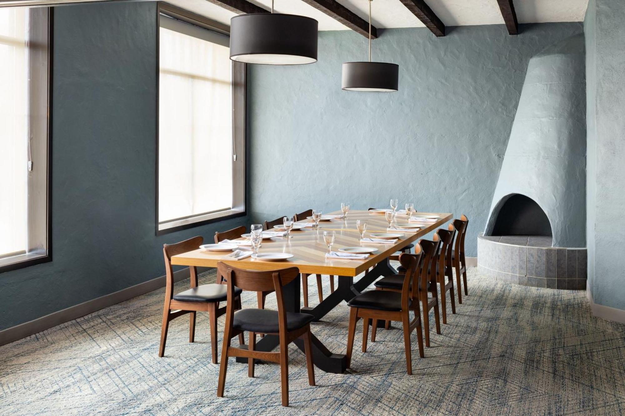 Four Points By Sheraton Edmonton South Buitenkant foto