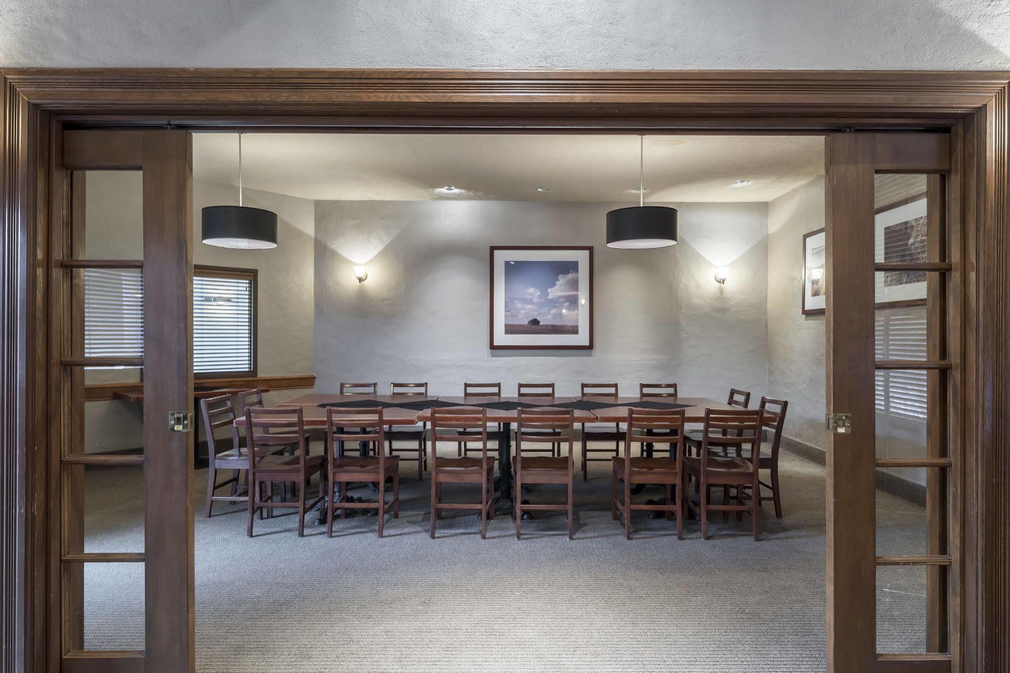 Four Points By Sheraton Edmonton South Buitenkant foto